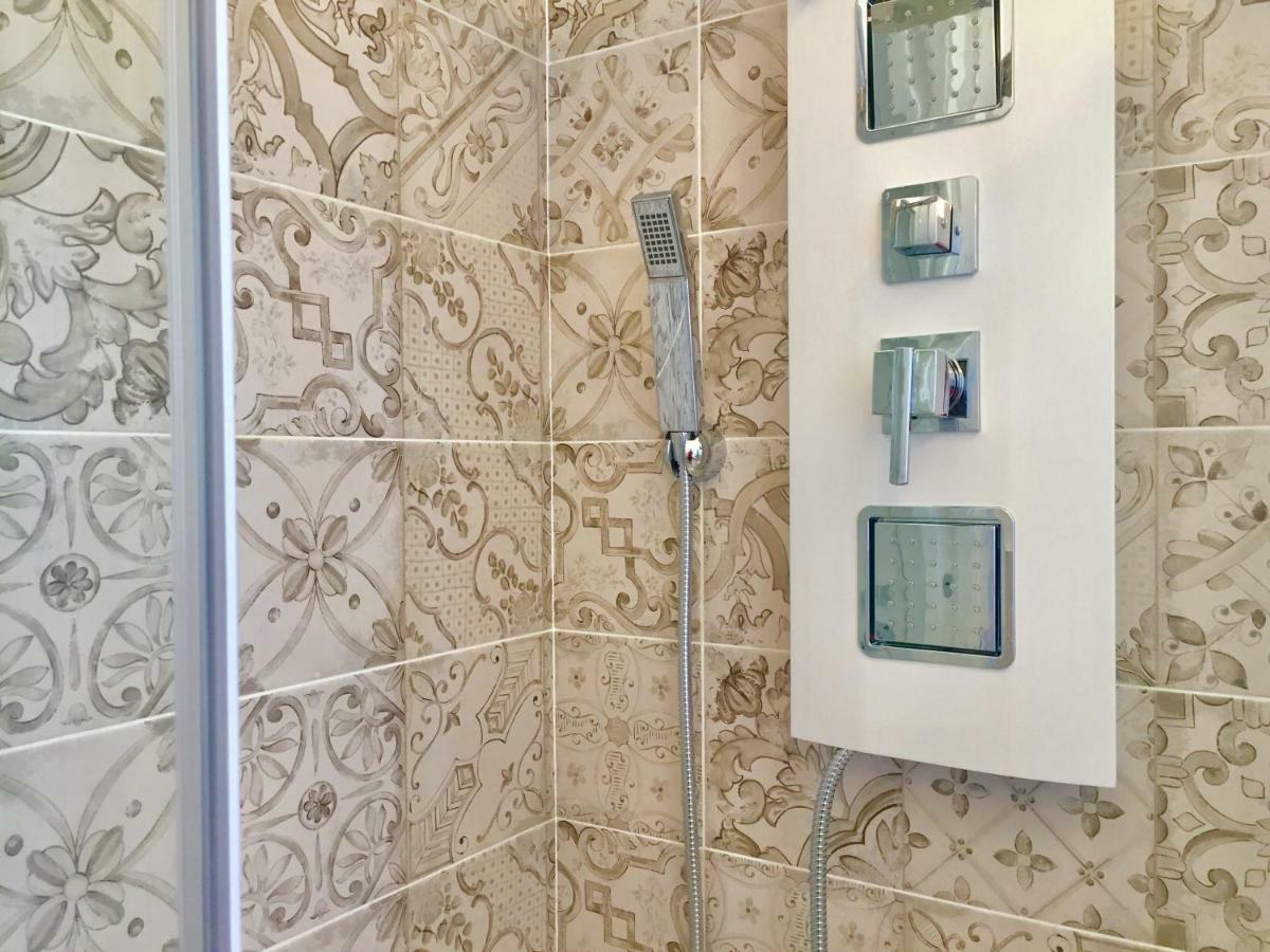 Le Domus Modern Apartments Cagliari Su Forti Eksteriør billede