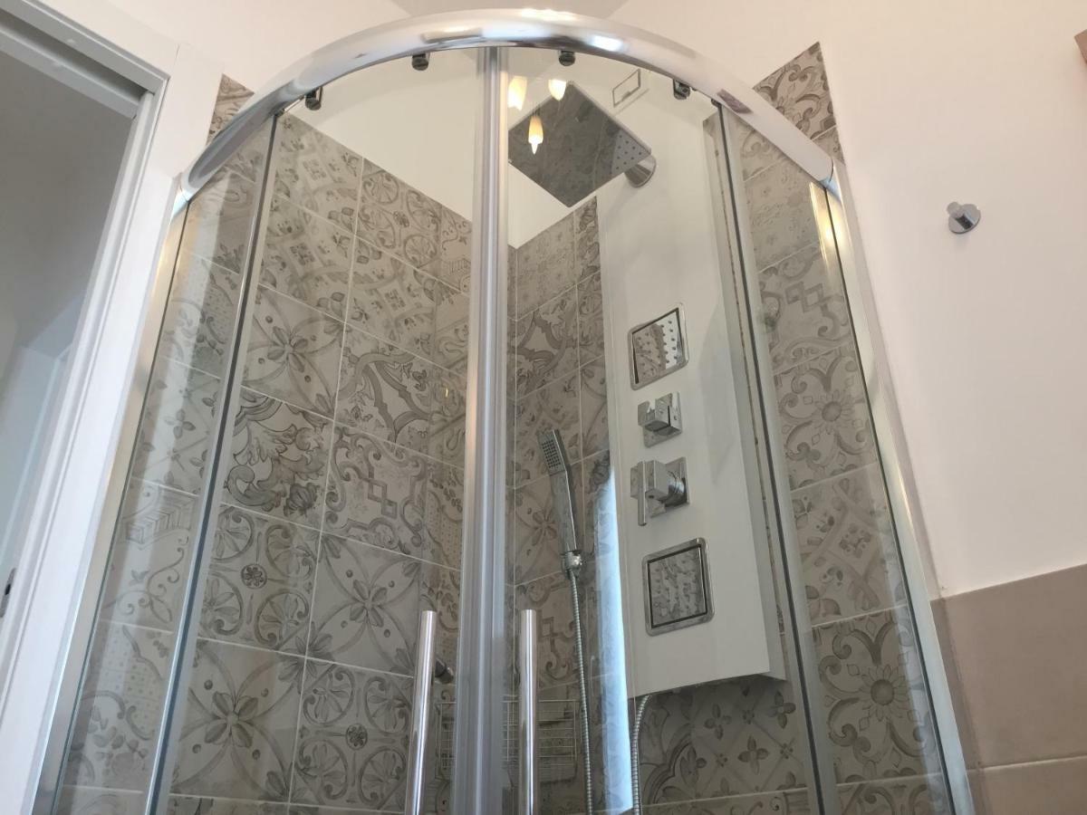 Le Domus Modern Apartments Cagliari Su Forti Eksteriør billede